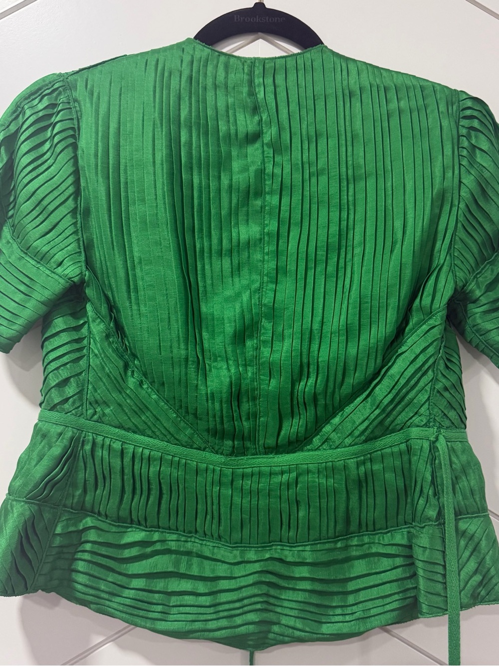 DVF Diane von Furstenberg Green 100% Silk Pleated Short Sleeve Wrap Tie Top 2 - Picture 3 of 11